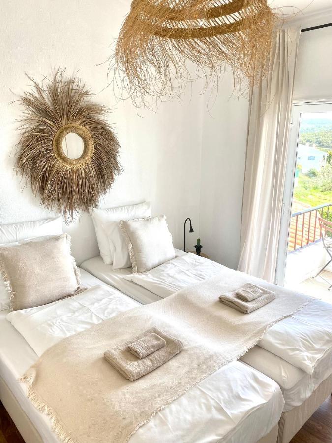 Ocean House - Ribeira D'Ilhas Ericeiraホステル エクステリア 写真
